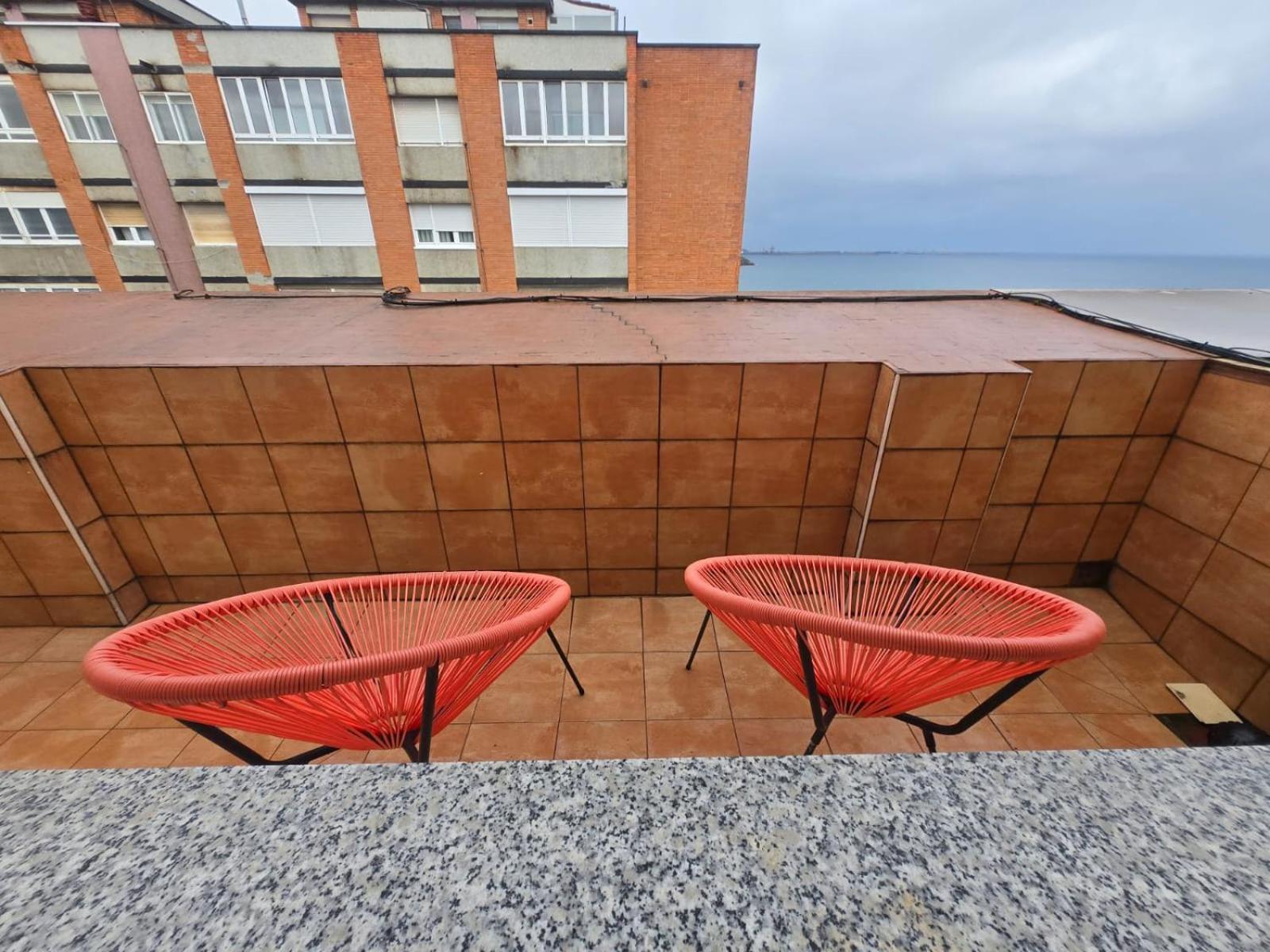 Roof - Vut4217as * Gijon
